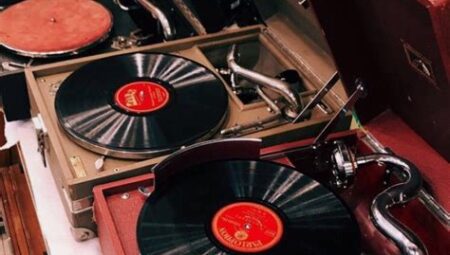 Rock Müziğinin Yeniden Canlanışı: Vinyl Çılgınlığı, Retro Moda ve Nostalji Rüzgarı