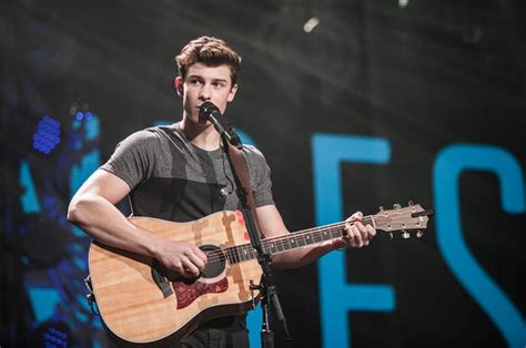 Shawn Mendes: Akustik Pop'un Sembolü ve Sanatçının Son Single'ı